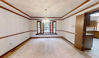 80 Hillcrest Estates Dr, Batesville, IN 47006