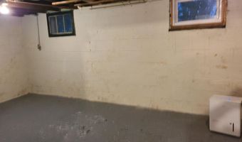 1326 W SPENCER St, Appleton, WI 54914