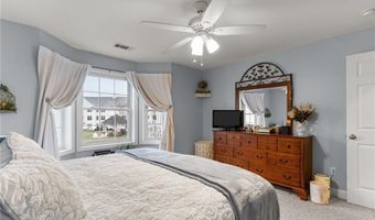 40 Saw Mill Dr 203, North Kingstown, RI 02852