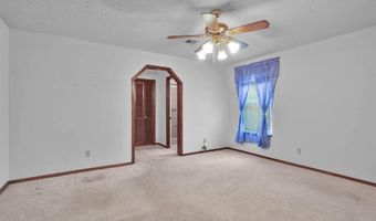 801 Cambridge Dr, Altus, OK 73521