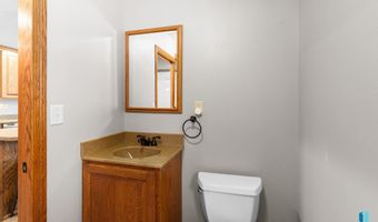 201 S 5th Ave, Brandon, SD 57005