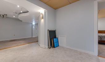 358 Lenape Trl, Allentown, PA 18104