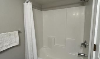 1010 N Jefferson St, Ava, MO 65608