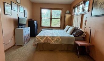 11662 Laketowne Vw, Albertville, MN 55301