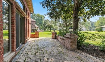 3901 N MILLWOOD Dr, Appleton, WI 54913