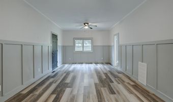 1701 E Chestnut Ave, Arkansas City, KS 67005