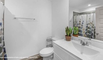 311 Robin St, Angleton, TX 77515