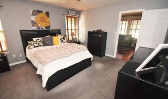 933 Amesbury Ct, Indianapolis, IN 46217