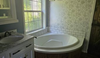 1718 N Highway 43, Bloomfield, IN 47424