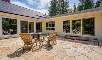 24 Ray Ct, Alamo, CA 94507