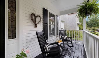 212 Orchard Woods Dr, North Kingstown, RI 02874