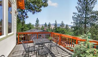 307 Hillcrest St, Ashland, OR 97520