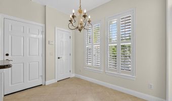 123 Aberdeen Pond Dr, Apollo Beach, FL 33572