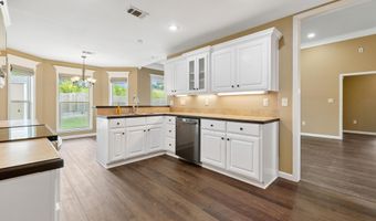 1864 Falcon Way, Benton, AR 72015