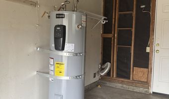 950 NE 1ST St, Bandon, OR 97411