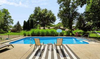8852 Ridge Hill Dr, Indianapolis, IN 46217