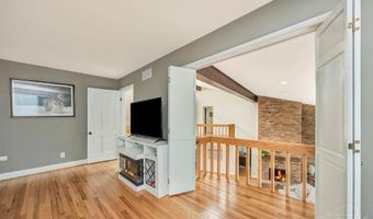 7708 Creekwood Ln, Amberley, OH 45237