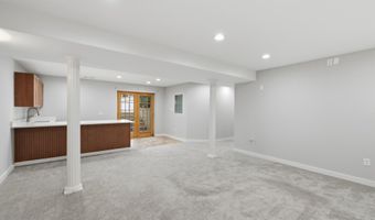 24674 PEACH ORCHARD Ln, Aldie, VA 20105