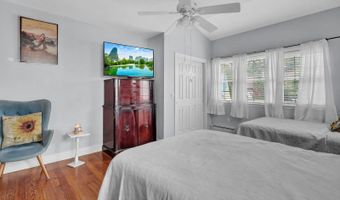 64 Hamilton St, Amityville, NY 11701
