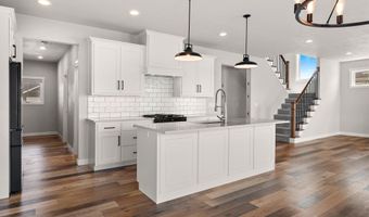 N9239 LAURA Street, Appleton, WI 54915