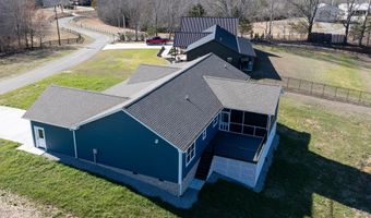 9345 Fox Hill Rd, Baxter, TN 38544