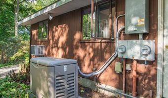 40 Brighton Rd, Andover, NJ 07821