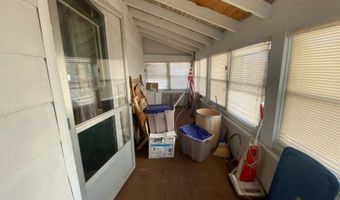 36 Prospect St, Andover, NJ 07801