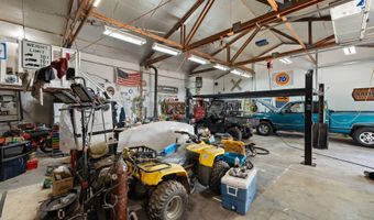 11007 SE MCCREARY Ln, Boring, OR 97009