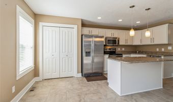 1024 NE 49th Ln, Ankeny, IA 50021