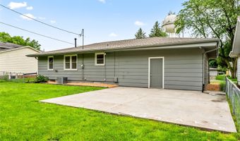 1515 Chance Ct, Adel, IA 50003