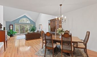 830 Richlyn Dr, Adrian, MI 49221