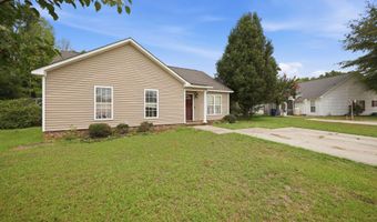 3726 Countryaire Dr, Ayden, NC 28513