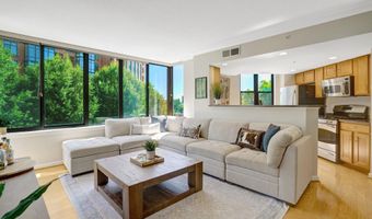 2220 N FAIRFAX Dr 308, Arlington, VA 22201
