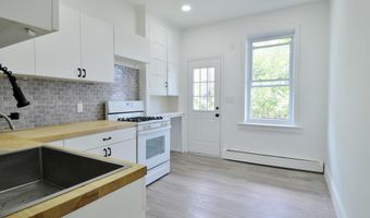 885 BROADWAY 3, Bayonne, NJ 07002