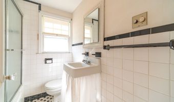 24 Homecrest Dr, Berlin, CT 06037