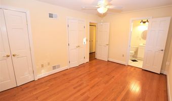 9705 FERNWOOD Rd, Bethesda, MD 20817