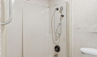 8526 SE 70th Ter, Baxter Springs, KS 66713