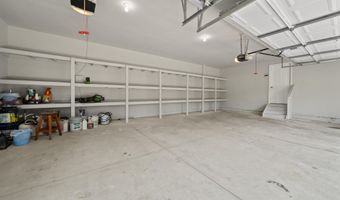 2086 Autumn Hill Dr, Ann Arbor, MI 48103
