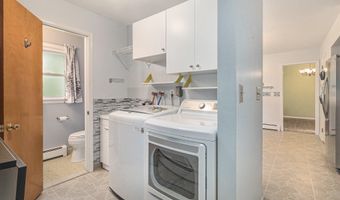 1125 Van Dusen Dr, Ann Arbor, MI 48103