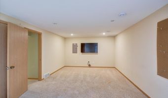 1406 Dewberry Dr, Madison, WI 53719