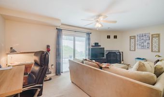15 W Meadow Dr, Albany, NY 12203