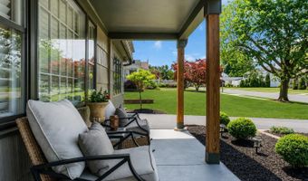 40 Icemeadow Ln, Aberdeen, NJ 07747