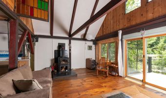 18 Spring Rd, Albany, NH 03818