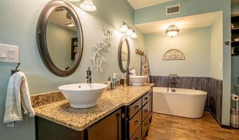 4515 E Renfro St, Alvarado, TX 76009