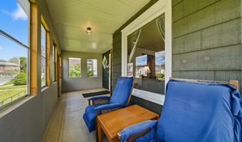 325 W 5th St, Auburn, IN 46706
