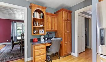 55 Little Pond County Rd, Cumberland, RI 02864
