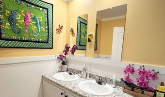 858 S Robert Ave, Avon Park, FL 33825