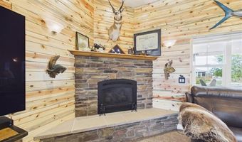 3532 Maple Leaf Ave, Cody, WY 82414