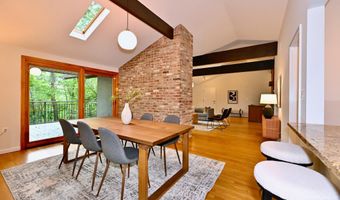 7019 MACARTHUR Blvd, Bethesda, MD 20816