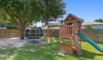 802 Old Spanish Trl, Bay St. Louis, MS 39520